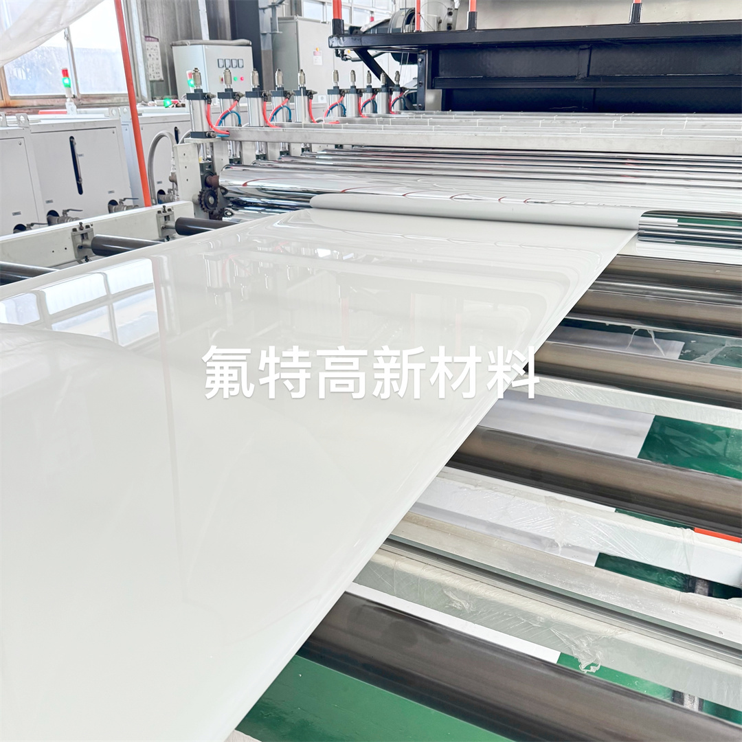 PVDF 板材出厂配套哪些检测报告与资质文件？